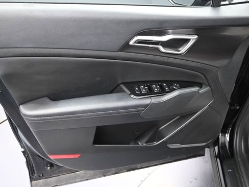 Certified 2024 Kia Sportage EX FWD image 10