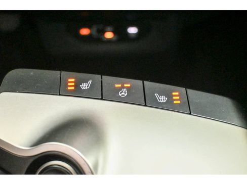 Certified 2025 Kia EV6 Light w/ Light LR Technology Package AWD/4WD image 29