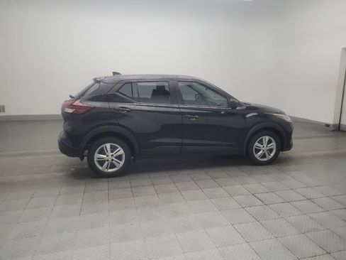 Used 2021 Nissan Kicks S FWD image 10