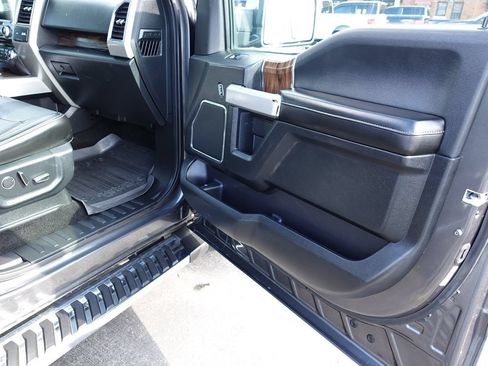 Used 2018 Ford F150 Lariat w/ Equipment Group 502A Luxury AWD/4WD image 35