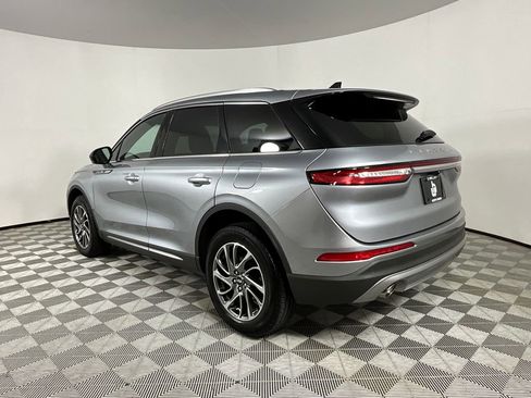 Used 2022 Lincoln Corsair FWD image 3