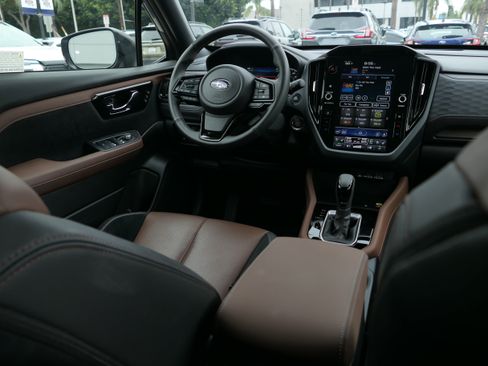 Certified 2025 Subaru Forester Touring AWD/4WD image 24