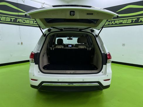 Used 2016 Nissan Pathfinder SV FWD image 9