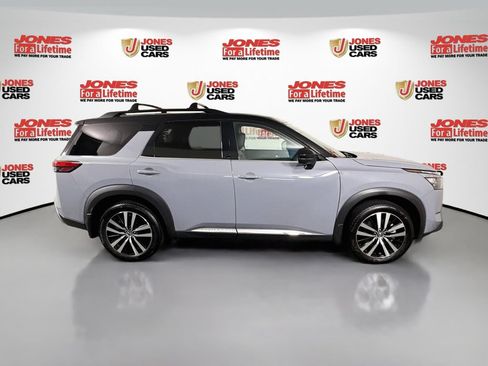 Used 2025 Nissan Pathfinder Platinum w/ Cargo Package AWD/4WD image 19