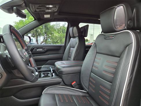 Used 2025 GMC Yukon AT4 Ultimate AWD/4WD image 30