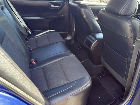 Used 2016 Toyota Camry SE FWD image 16