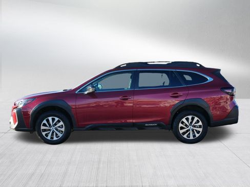 Certified 2025 Subaru Outback Premium image 4