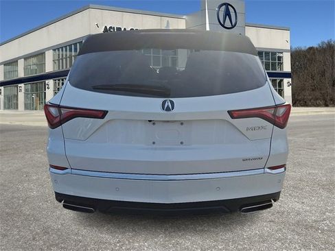 Certified 2023 Acura MDX SH-AWD w/ Technology Package image 5