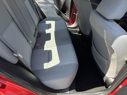 Used 2015 Toyota Corolla LE image 11