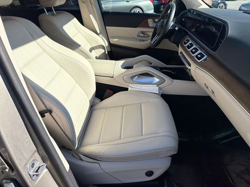 Used 2021 Mercedes-Benz GLE 350 w/ AMG Line Exterior image 13