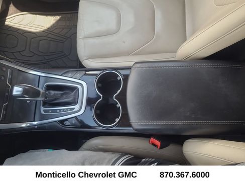 Used 2015 Ford Edge Titanium w/ Equipment Group 302A AWD/4WD image 26