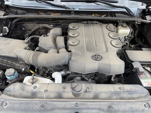 Used 2019 Toyota 4Runner SR5 AWD/4WD image 20