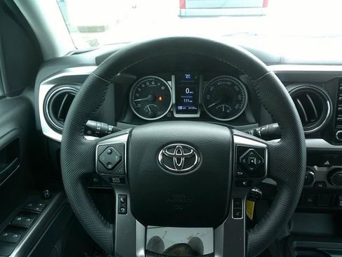 Used 2022 Toyota Tacoma SR5 image 13