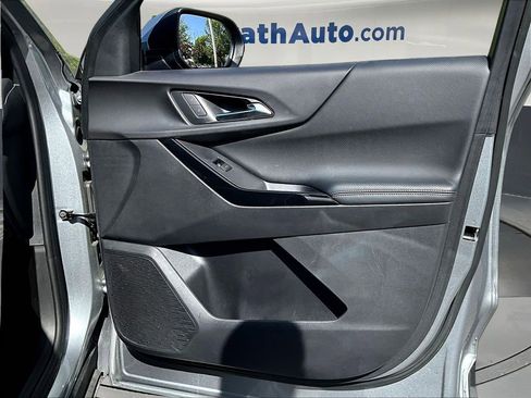 Used 2025 Chevrolet Equinox LT AWD/4WD image 30