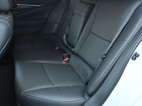 Used 2023 INFINITI Q50 Sensory image 31