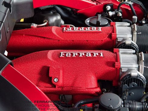 Used 2023 Ferrari Roma image 27