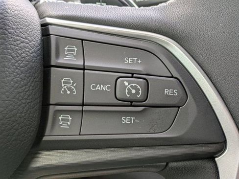 New 2025 Jeep Grand Cherokee Altitude RWD image 22