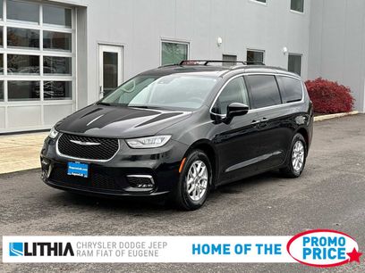 Certified 2022 Chrysler Pacifica Touring-L