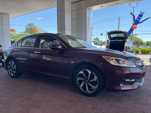 Used 2016 Honda Accord EX-L image 3