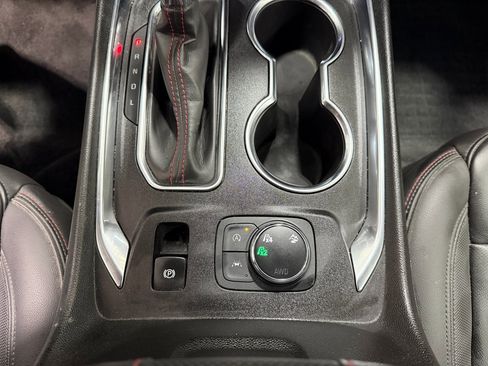 Used 2023 Chevrolet Traverse RS image 13