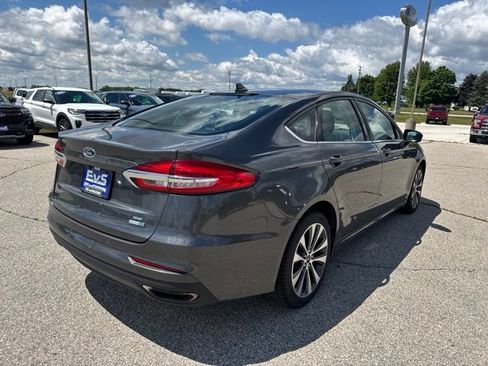Used 2020 Ford Fusion SE AWD/4WD image 3