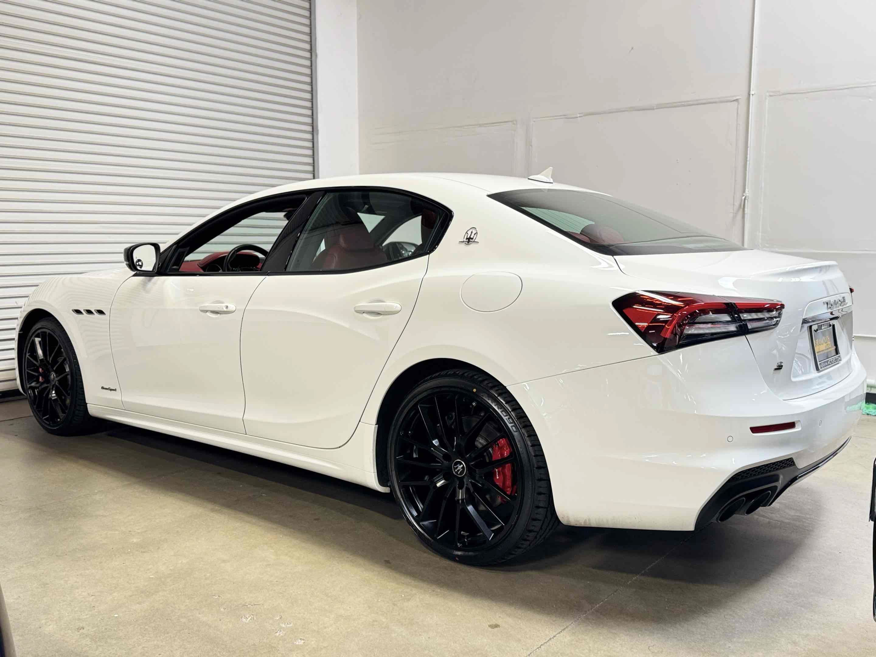 Used 2021 Maserati Ghibli S GranSport RWD image 73