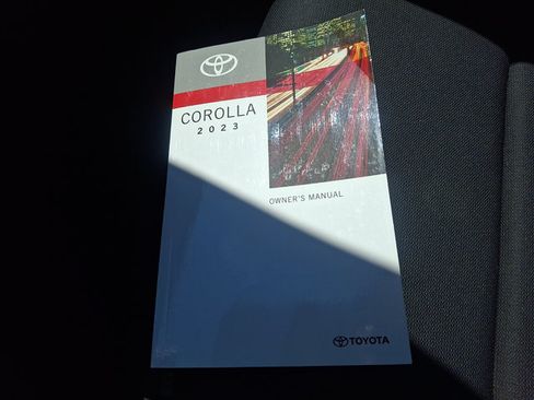 Used 2023 Toyota Corolla LE FWD image 25