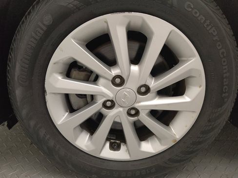 Used 2022 Hyundai Accent SEL FWD image 31