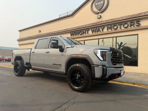Used 2024 GMC Sierra 2500 AT4 w/ AT4 Premium Plus Package AWD/4WD image 1