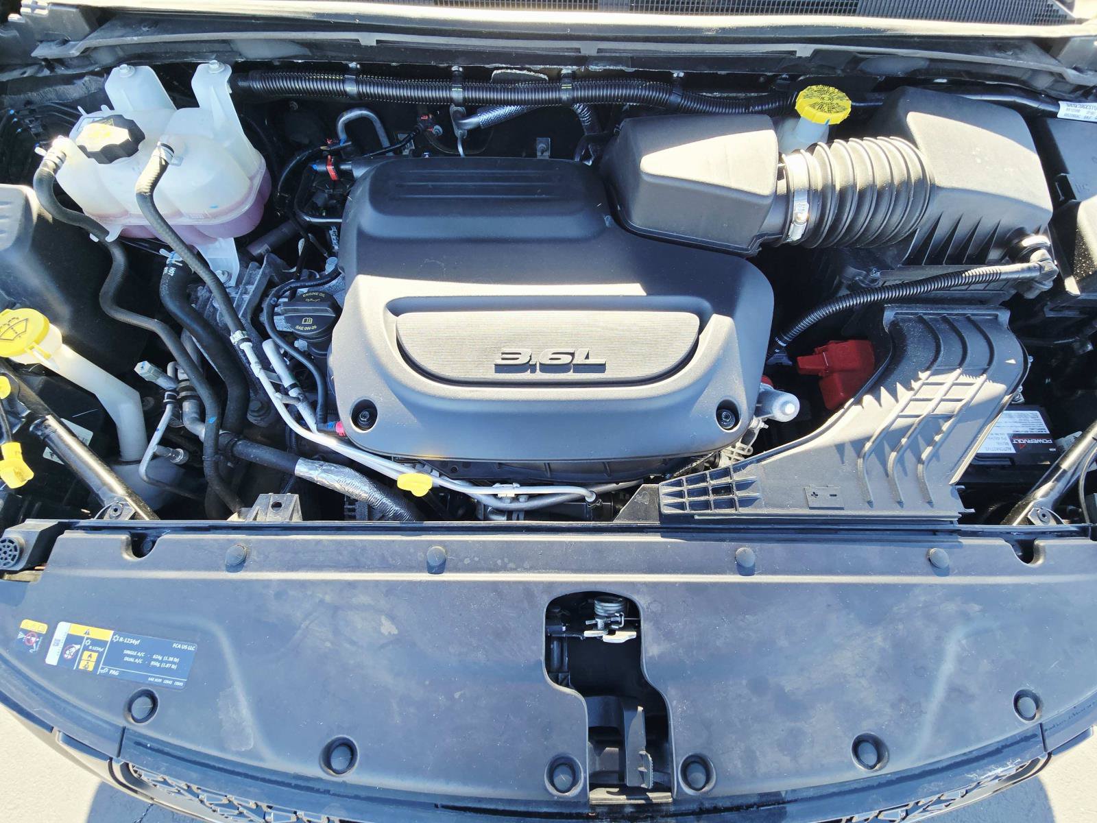 Used 2024 Chrysler Pacifica Touring-L FWD image 21