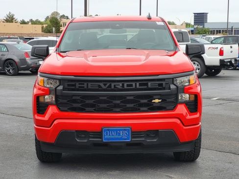 Used 2025 Chevrolet Silverado 1500 Custom RWD image 2