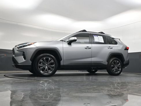 Used 2025 Toyota RAV4 Limited w/ Advanced Technology Package AWD/4WD image 47