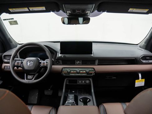 New 2026 Honda Pilot TrailSport image 10