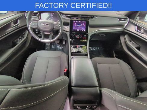 Certified 2025 Jeep Grand Cherokee Laredo X w/ Luxury Tech Group I AWD/4WD image 33