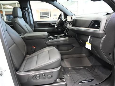 New 2026 Chevrolet Suburban Z71 w/ Comfort Package image 10