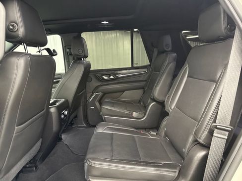 Used 2021 GMC Yukon Denali w/ Denali Premium Package AWD/4WD image 12