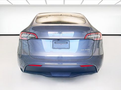 Used 2023 Tesla Model Y Long Range AWD/4WD image 5