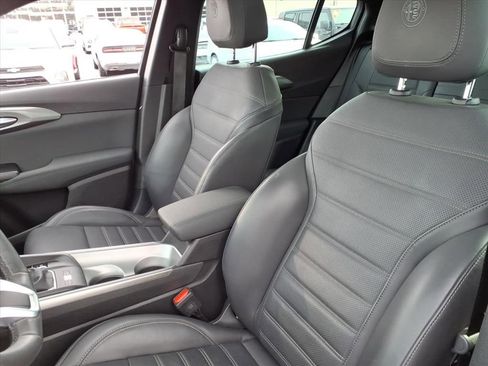 Used 2024 Alfa Romeo Tonale Veloce image 17