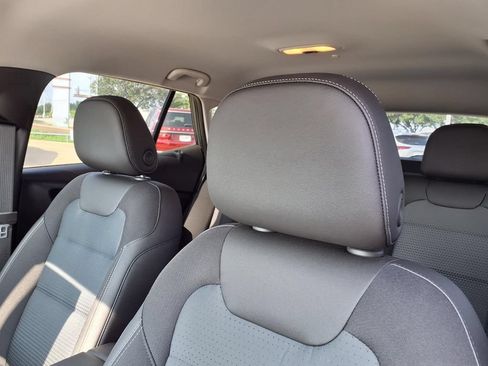 Used 2026 Chevrolet Trax LT w/ Driver Confidence Package FWD image 17
