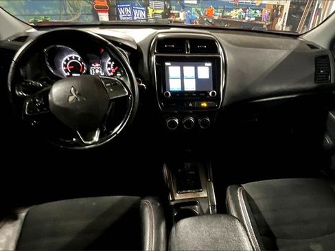 Used 2022 Mitsubishi Outlander Sport SE image 15