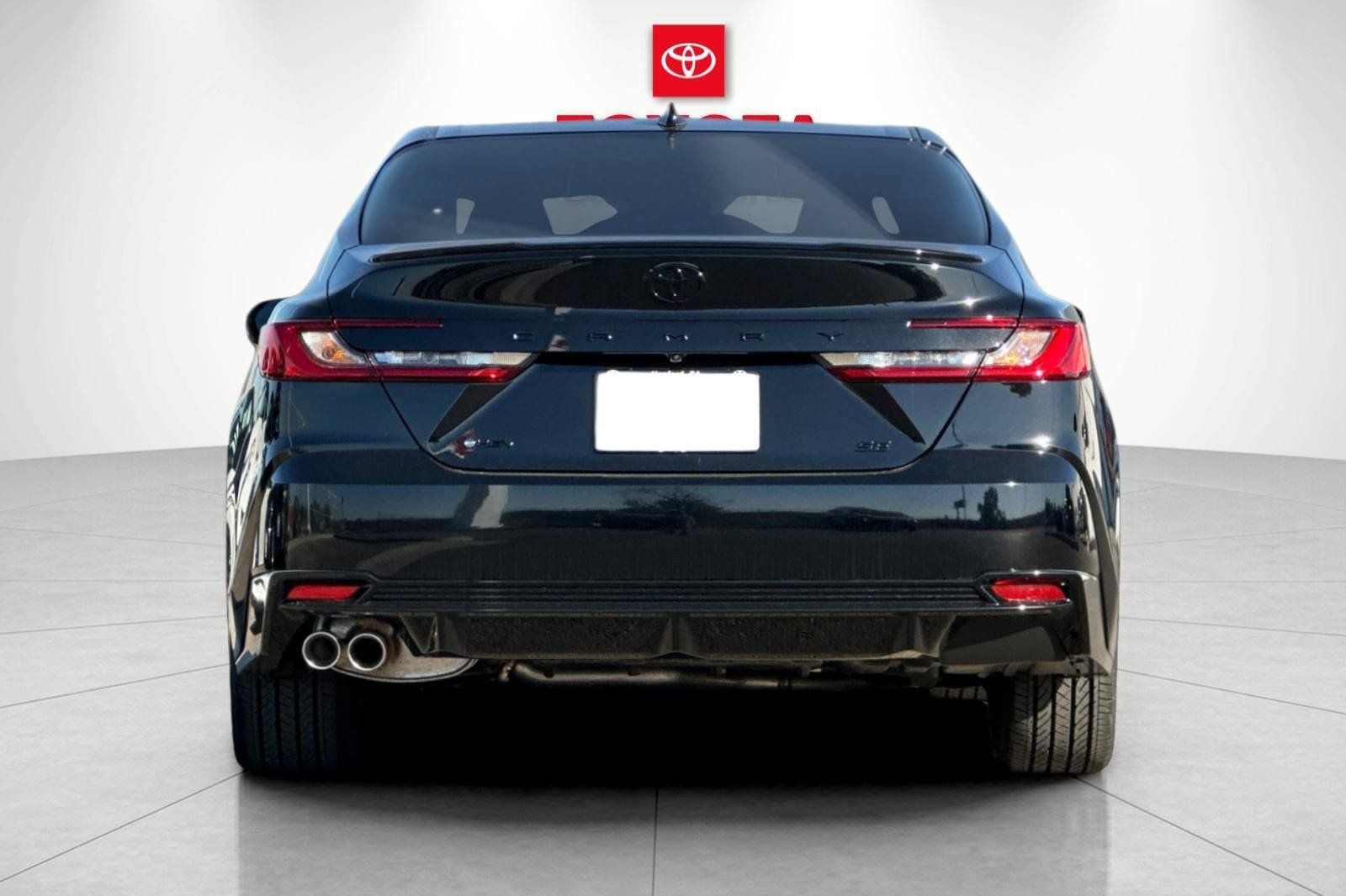 New 2026 Toyota Camry Hybrid FWD image 4