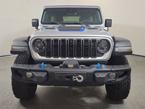 Used 2024 Jeep Wrangler Unlimited Rubicon 4xe w/ Capability Package AWD/4WD image 2