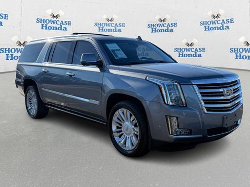 Used 2019 Cadillac Escalade ESV Platinum image 10