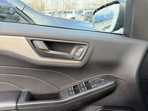 Used 2022 Ford Escape SE w/ Convenience Package image 14