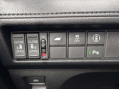 Used 2023 Honda Odyssey Elite image 18