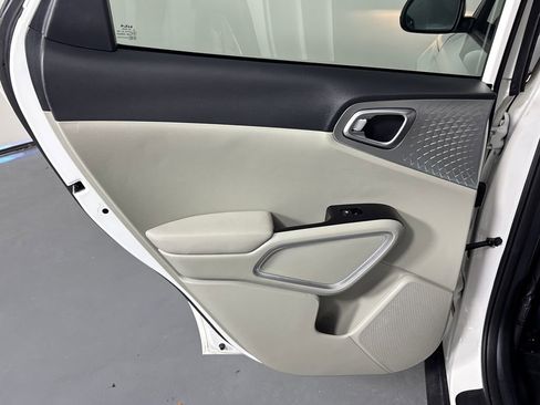 Used 2023 Kia Soul LX w/ Option Group 015 image 29