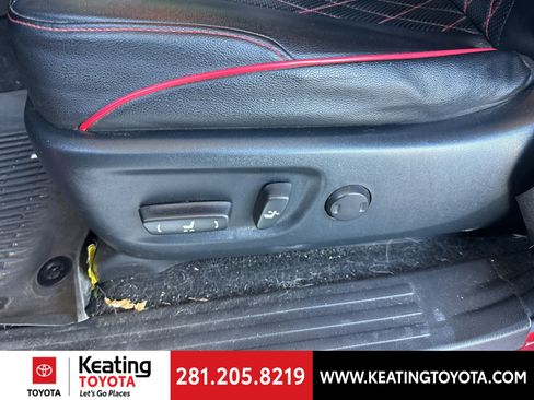 Certified 2022 Toyota 4Runner TRD Off-Road Premium image 16