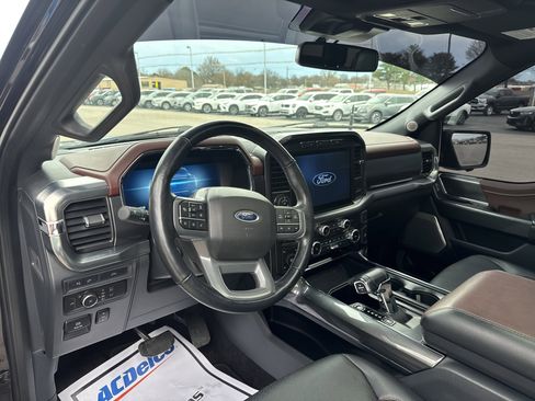 Used 2022 Ford F150 Lariat w/ Equipment Group 502A High image 9