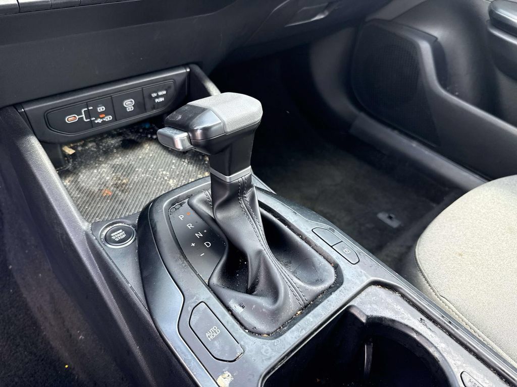 Certified 2025 Kia K4 FWD image 28