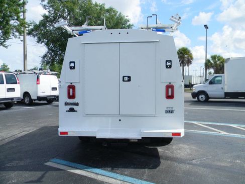 Used 2022 Ford F350 XL w/ Power Equipment Group RWD image 17